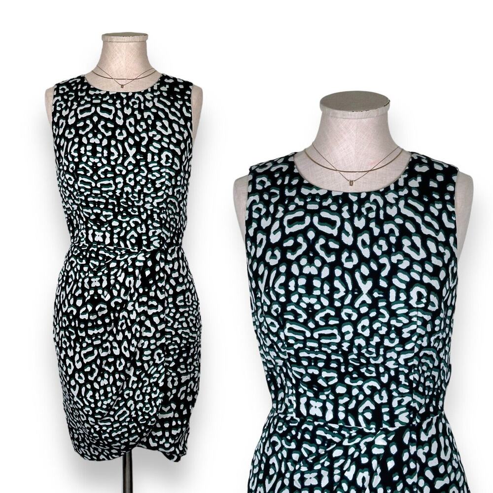 BARNEYS NEW YORK 100% Silk Pleated Dress Pencil Sheath Front Slit Jaguar Size 2